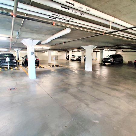 Monki Di Executive Suites - GLAS YYC Exterior foto