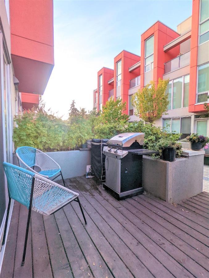 Monki Di Executive Suites - GLAS YYC Exterior foto