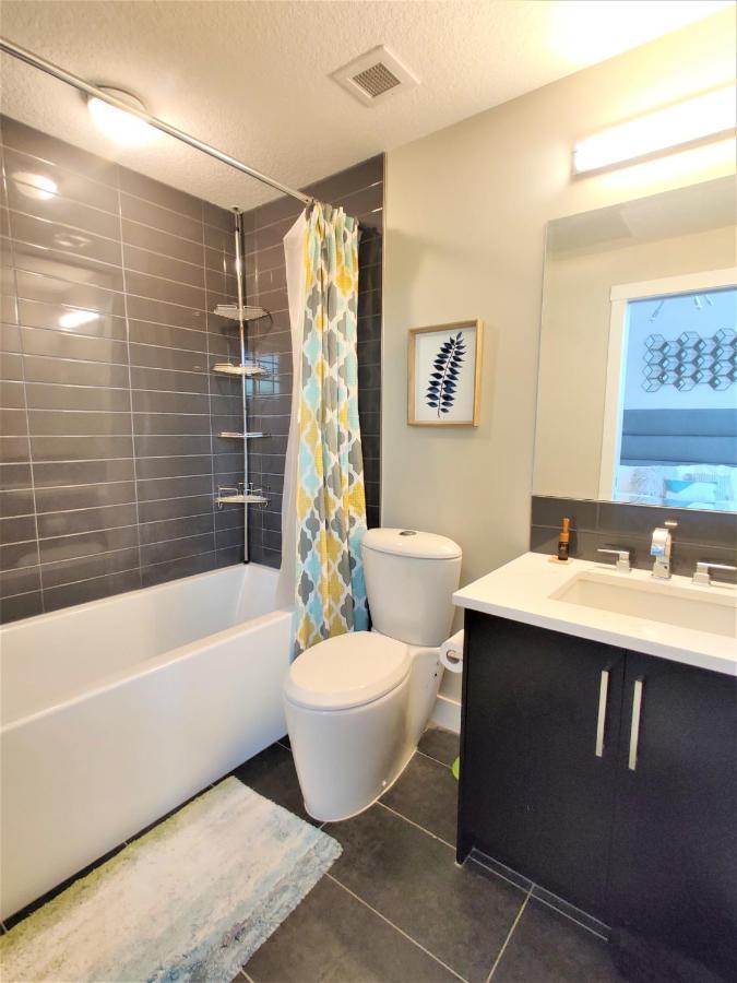 Monki Di Executive Suites - GLAS YYC Exterior foto