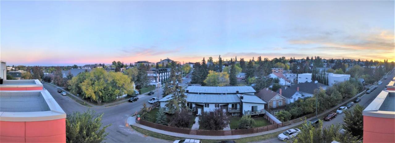 Monki Di Executive Suites - GLAS YYC Exterior foto